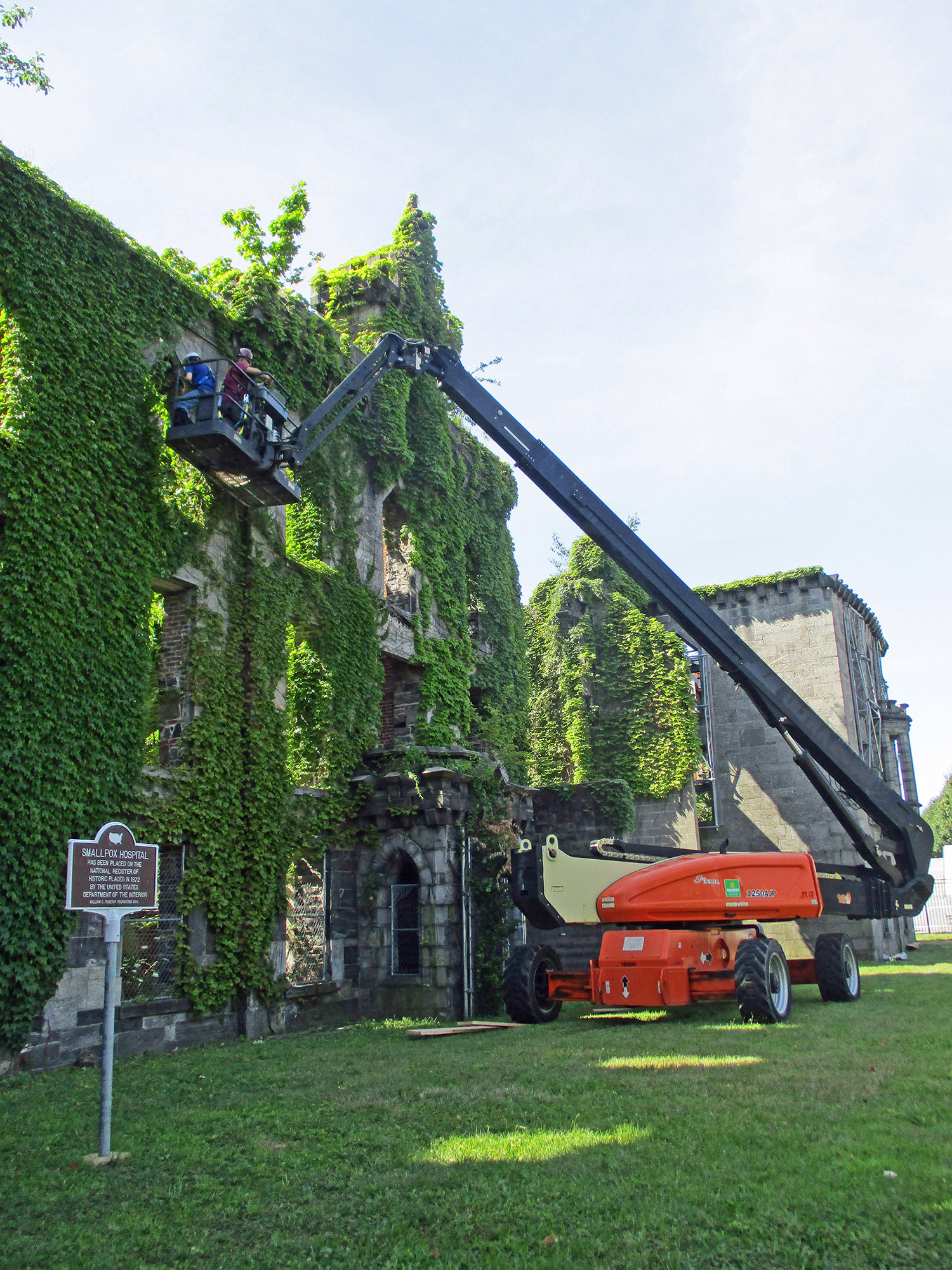 Smallpox Hospital-Aerial Lift-West-gallery